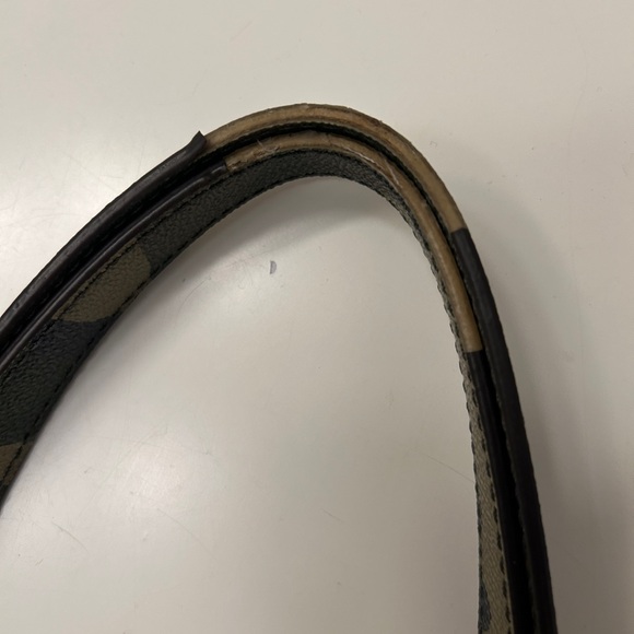 Camo Tote - Picture 5 of 5